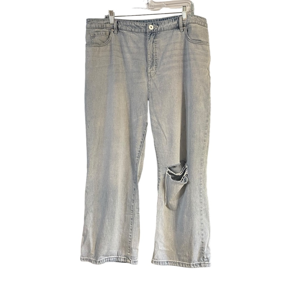 Style & Co plus size high rise wide leg crop jeans distressed lightwash size 18